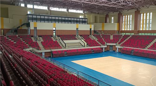 專業(yè)看臺座椅如何制造？四大核心步驟揭秘